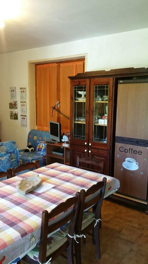 Romagnoli Family Cottage Ameno ภายนอก รูปภาพ